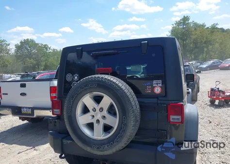 2015 Jeep Wrangler Unlimited Sport z USA, uszkodzony, nr VIN 1C4BJWDG7FL543157